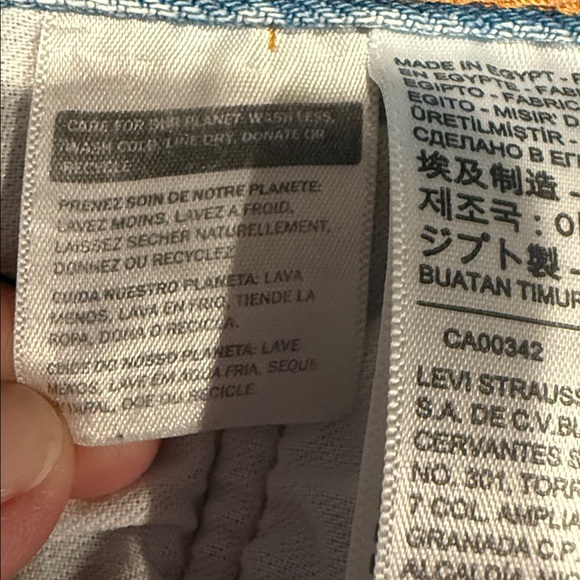 Levi's 501 34/34 Men’s Botton fly Light blue Jeans - Picture 9 of 12